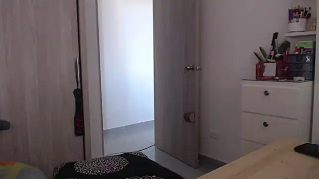 Snapshot of scarlett_diamond11 chatting on September 2025 10:21:02 PM scarlett diamond11 online show from September 2025 10:21:02 PM