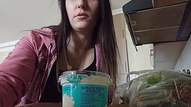 Snapshot of AlejandraDelaney chatting on February 2025 12:16:02 PM AlejandraDelaney online show from February 2025 12:16:02 PM