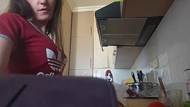 Snapshot of AlejandraDelaney chatting on October 2025 12:13:02 PM AlejandraDelaney online show from October 2025 12:13:02 PM