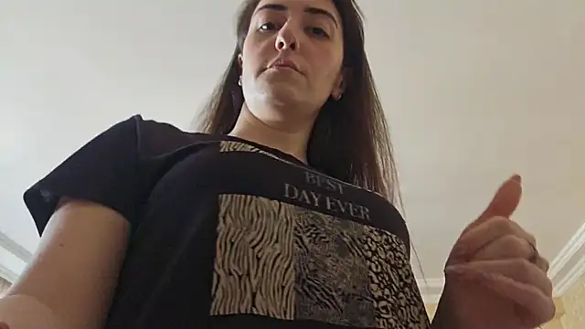 AlejandraDelaney online show from May 2026 01:36:02 PM