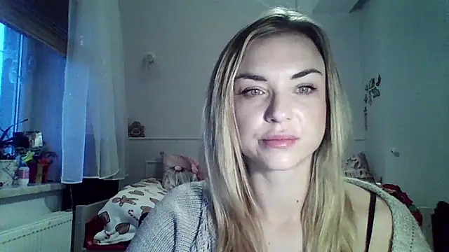 Snapshot of ashley_xlove chatting on December 2025 06:39:03 AM ashley xlove online show from December 2025 06:39:03 AM