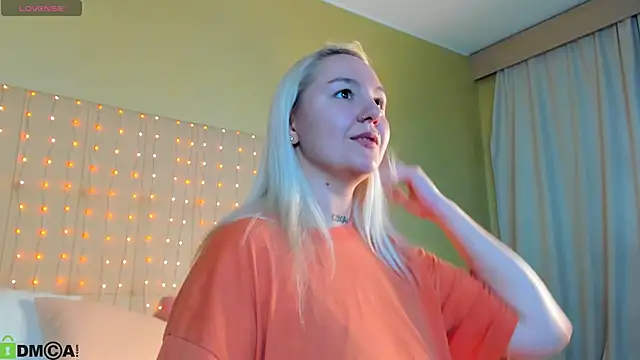 Snapshot of Debbie_Taylor chatting on June 2026 05:25:02 PM Debbie Taylor online show from June 2026 05:25:02 PM