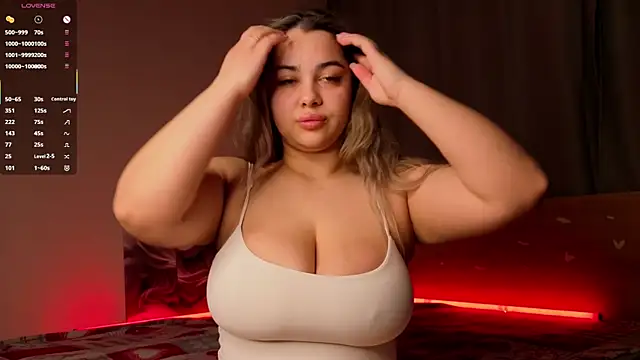 Snapshot of OttilieBurruss chatting on January 2026 11:03:01 AM OttilieBurruss online show from January 2026 11:03:01 AM