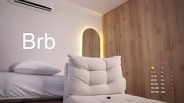 Snapshot of veronica_mendez1 chatting on November 2025 03:44:02 PM veronica mendez1 online show from November 2025 03:44:02 PM