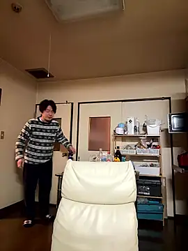 SaneService9 online show from January 2026 04:03:02 PM