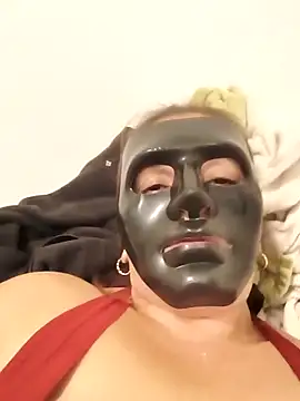 Snapshot of MideleyBranquis chatting on November 2025 12:22:02 AM MideleyBranquis online show from November 2025 12:22:02 AM