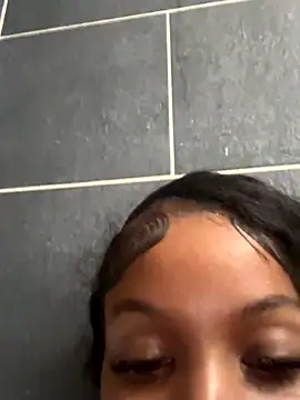 miamiworld online show from October 2025 05:45:01 PM