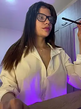 adop me   online show from October 2025 11:47:02 PM