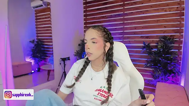 Snapshot of Sapphire_Venuss chatting on March 2026 12:11:02 AM Sapphire Venuss online show from March 2026 12:11:02 AM