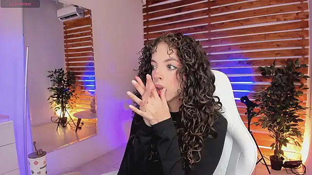 Sapphire Venuss online show from April 2026 01:42:01 AM