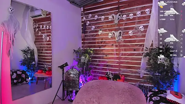 Sapphire Venuss online show from November 2025 12:17:01 AM