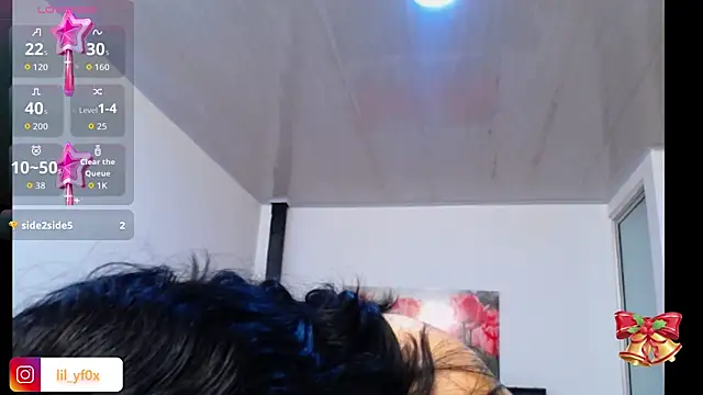 lily f00x online show from December 2025 12:38:01 PM