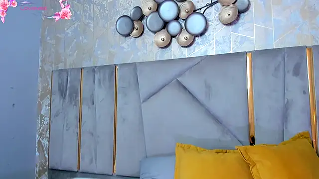 KimDevinne online show from October 2025 02:32:01 AM