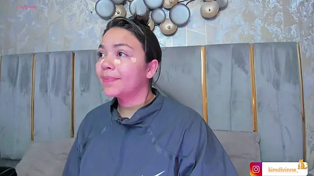 KimDevinne online show from October 2025 03:18:02 AM