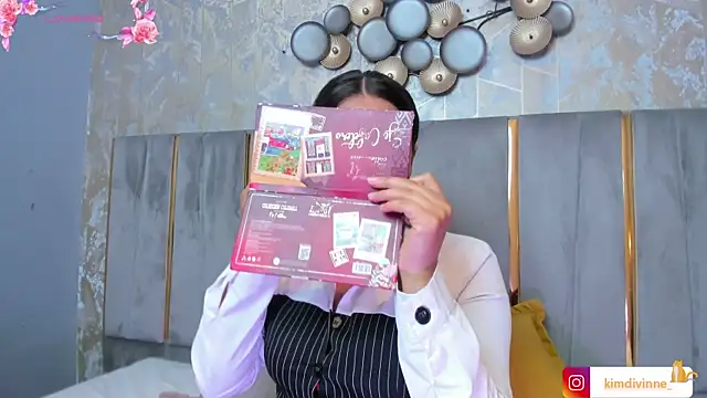 KimDevinne online show from October 2025 03:18:02 AM