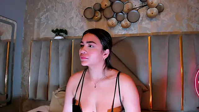 KimDevinne online show from October 2025 02:59:02 AM