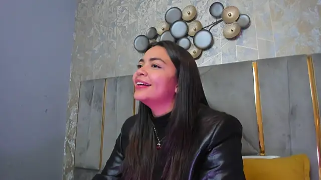 KimDevinne online show from November 2025 03:05:02 AM