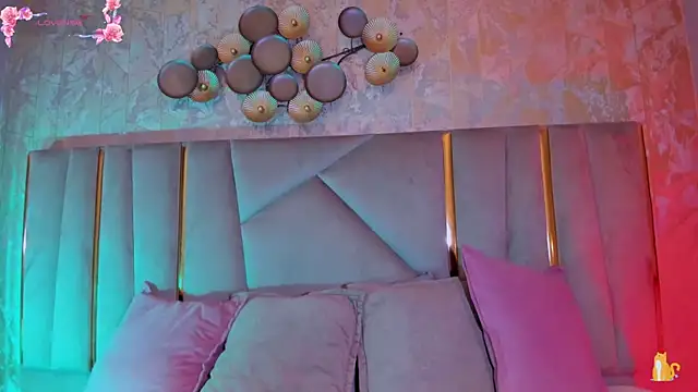 KimDevinne online show from April 2026 02:29:02 AM