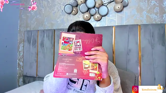 KimDevinne online show from October 2025 03:30:02 AM