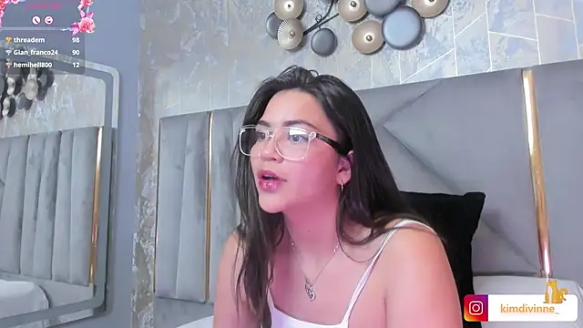 KimDevinne online show from March 2025 09:02:01 AM