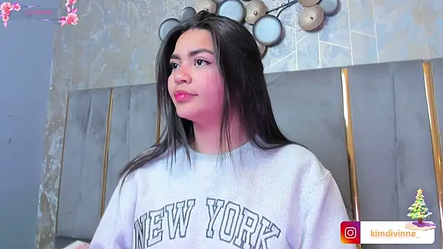 KimDevinne online show from November 2025 03:06:02 AM