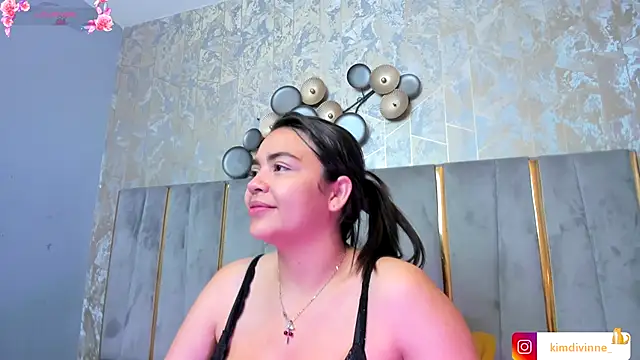 KimDevinne online show from November 2025 02:59:01 AM