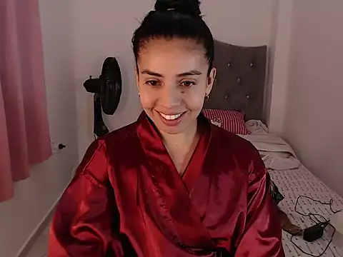 Snapshot of anngela01 chatting on October 2025 08:50:02 PM anngela01 online show from October 2025 08:50:02 PM