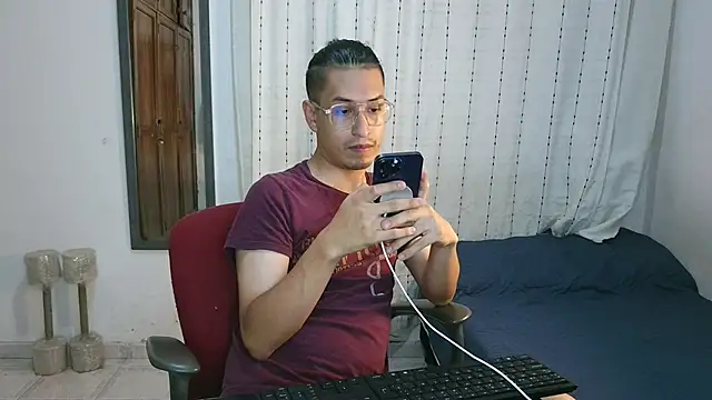 Orionferrer- online show from December 2025 02:50:01 AM