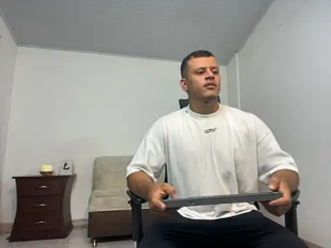 Alex towers online show from October 2025 07:35:02 PM