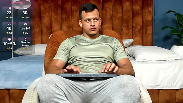 Alex towers online show from December 2024 10:11:01 PM