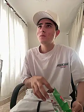 PhilipRich online show from April 2026 07:10:02 PM