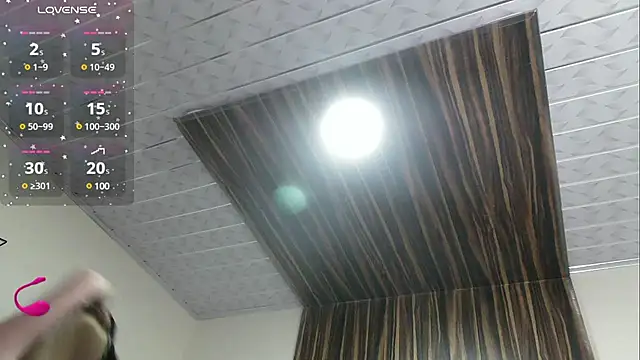 Snapshot of issa_soto_ chatting on February 2025 01:41:01 PM issa soto online show from February 2025 01:41:01 PM