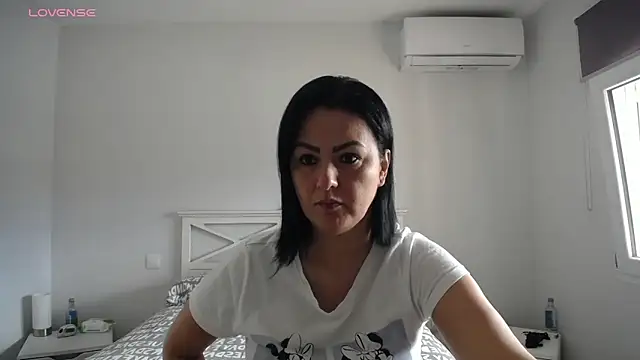 Snapshot of Sofiiaa_Cooper chatting on February 2026 10:33:01 AM Sofiiaa Cooper online show from February 2026 10:33:01 AM