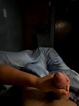 mismmia online show from November 2025 03:40:01 AM