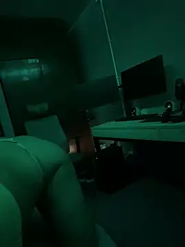 mismmia online show from December 2025 05:12:02 AM