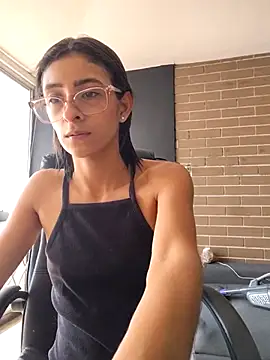 thedianakaro online show from February 2026 02:35:02 PM