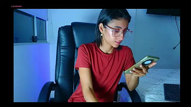 thedianakaro online show from May 2026 03:50:02 AM