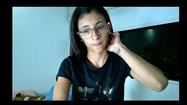 Snapshot of thedianakaro chatting on February 2025 03:04:02 AM thedianakaro online show from February 2025 03:04:02 AM