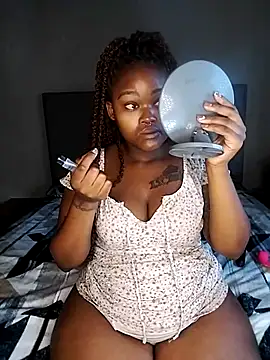 Snapshot of ThickPearlx23 chatting on February 2026 06:46:01 AM ThickPearlx23 online show from February 2026 06:46:01 AM