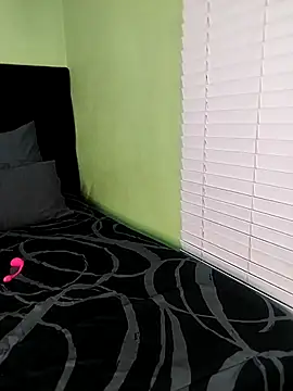 ThickPearlx23 online show from December 2025 07:23:02 PM