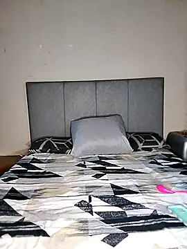 Snapshot of ThickPearlx23 chatting on February 2026 05:03:02 AM ThickPearlx23 online show from February 2026 05:03:02 AM