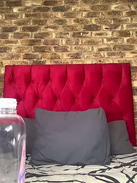 ThickPearlx23 online show from May 2026 11:49:02 AM