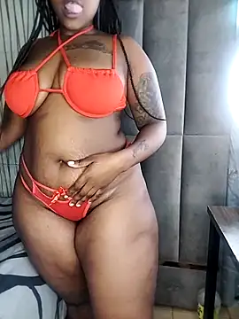 Snapshot of ThickPearlx23 chatting on June 2026 06:18:02 AM ThickPearlx23 online show from June 2026 06:18:02 AM
