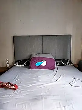 Snapshot of ThickPearlx23 chatting on February 2026 06:57:01 AM ThickPearlx23 online show from February 2026 06:57:01 AM