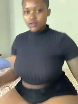 Snapshot of ThickPearlx23 chatting on July 2026 12:44:02 AM ThickPearlx23 online show from July 2026 12:44:02 AM