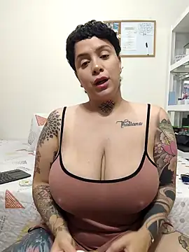 Snapshot of KatInk chatting on November 2025 11:32:02 AM KatInk online show from November 2025 11:32:02 AM