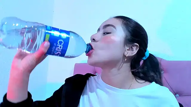 teffy lee online show from February 2025 07:54:02 PM