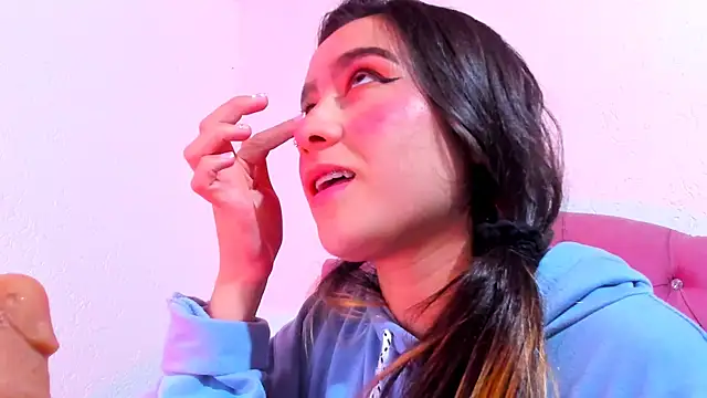 teffy lee online show from February 2025 11:37:01 PM