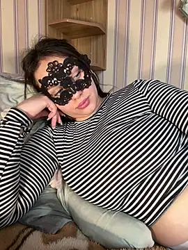 69Laura696 online show from March 2026 01:18:01 PM