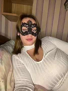 69Laura696 online show from September 2025 06:35:02 PM